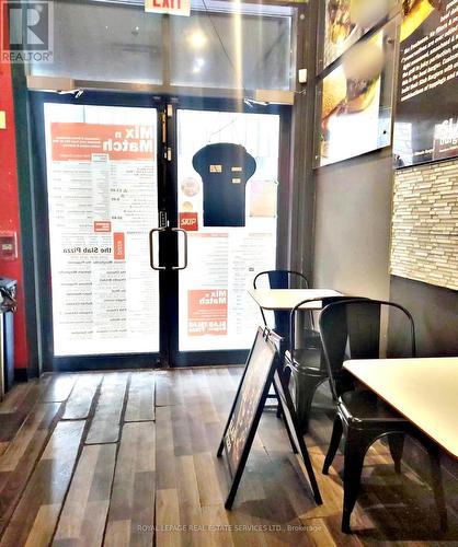 47 Charles Street W, Toronto, ON 