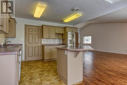 9 11 Eagle Crescent, Williams Lake, BC - Indoor Photo Showing Kitchen