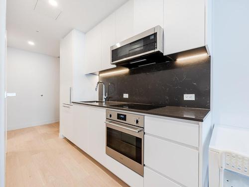 Cuisine - 1310-1500 Boul. René-Lévesque O., Montréal (Ville-Marie), QC 