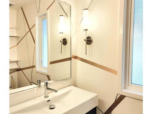 1040 Harrison Way, Gabriola Island, BC 