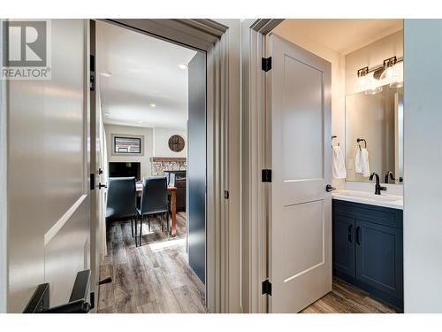 5545 Currie Bowl Way, Fernie, BC - Indoor Photo Showing Other Room