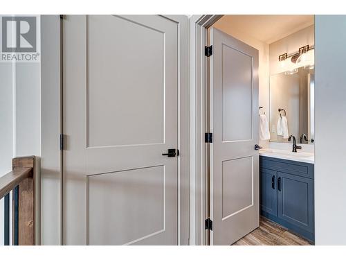 5545 Currie Bowl Way, Fernie, BC - Indoor Photo Showing Other Room