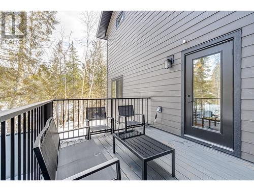 5545 Currie Bowl Way, Fernie, BC - Outdoor With Exterior