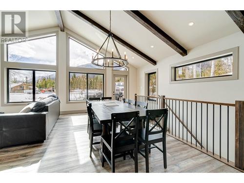 5545 Currie Bowl Way, Fernie, BC - Indoor Photo Showing Dining Room