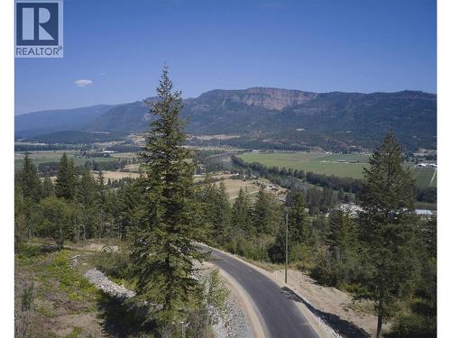 237 Crooked Pine Road, Enderby, BC 
