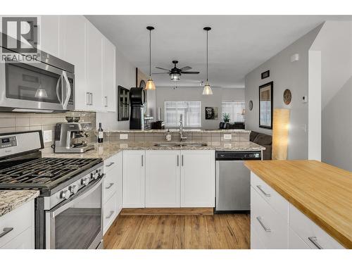 Stainless Steel appliances - 600 Sherwood Road Unit# 55, Kelowna, BC - Indoor Photo Showing Kitchen With Stainless Steel Kitchen With Upgraded Kitchen