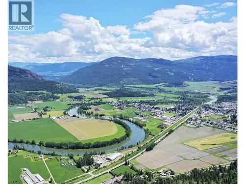 321 Oxbow Place, Enderby, BC 