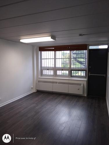 Hall - 202-7687 Rue Centrale, Montréal (Lasalle), QC - Indoor Photo Showing Other Room