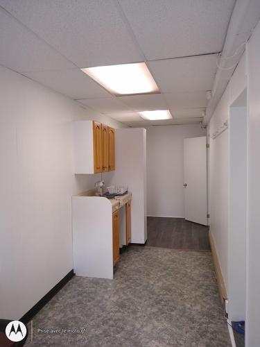 Hall - 202-7687 Rue Centrale, Montréal (Lasalle), QC - Indoor