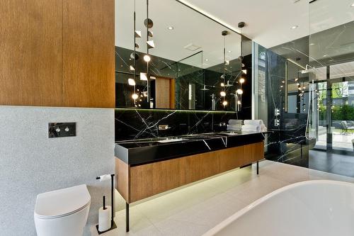 Salle de bains attenante à la CCP - 609 Rue Roberge, Sherbrooke (Brompton/Rock Forest/Saint-Élie/Deauville), QC - Indoor