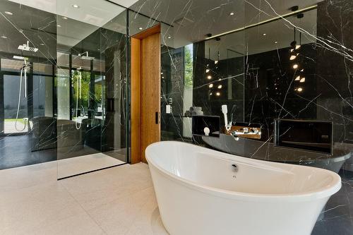 Salle de bains attenante à la CCP - 609 Rue Roberge, Sherbrooke (Brompton/Rock Forest/Saint-Élie/Deauville), QC - Indoor Photo Showing Bathroom