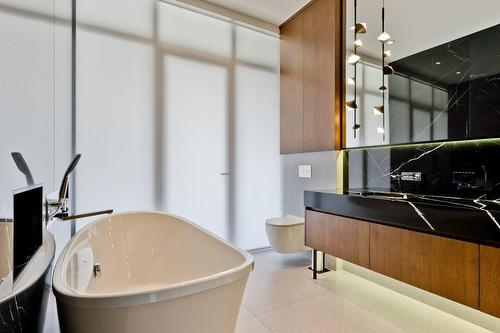 Salle de bains attenante à la CCP - 609 Rue Roberge, Sherbrooke (Brompton/Rock Forest/Saint-Élie/Deauville), QC - Indoor