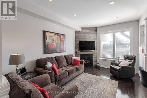 15 Summerberry Way, Hamilton, ON - Indoor Photo Showing Living Room With Fireplace