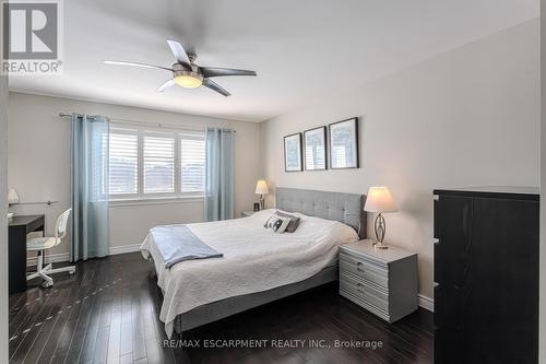 15 Summerberry Way, Hamilton, ON - Indoor Photo Showing Bedroom