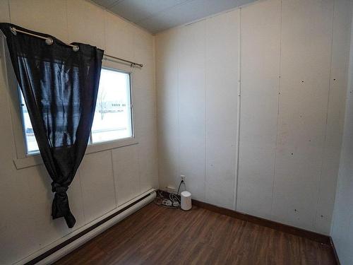 Chambre à coucher - 120 5E Rue, New Richmond, QC - Indoor Photo Showing Other Room