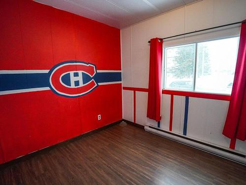 Chambre à coucher - 120 5E Rue, New Richmond, QC - Indoor Photo Showing Other Room