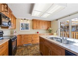 Ample counter space - 