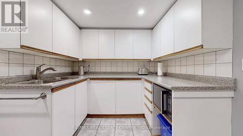 1912 Bonnymede Drive, Mississauga, ON - Indoor Photo Showing Kitchen With Double Sink