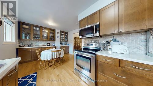 1912 Bonnymede Drive, Mississauga, ON - Indoor Photo Showing Kitchen