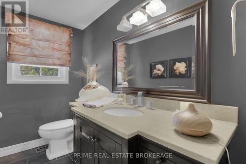 58 Andover Drive, London, ON - Indoor Photo Showing Bathroom