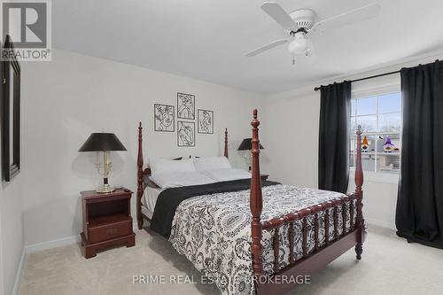 58 Andover Drive, London, ON - Indoor Photo Showing Bedroom