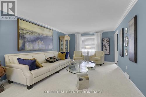 58 Andover Drive, London, ON - Indoor Photo Showing Living Room