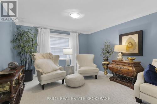 58 Andover Drive, London, ON - Indoor Photo Showing Living Room