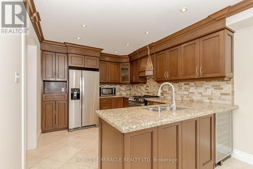 5393 Fallingbrook Drive, Mississauga, ON - Indoor Photo Showing Kitchen With Double Sink