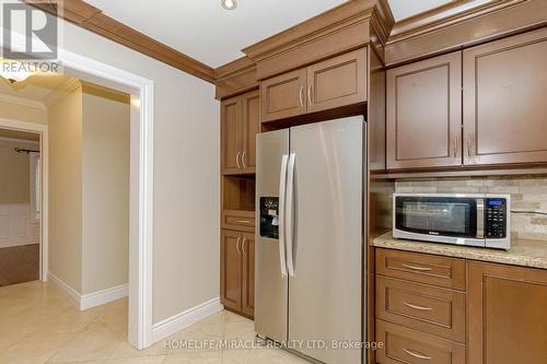 5393 Fallingbrook Drive, Mississauga, ON - Indoor Photo Showing Kitchen