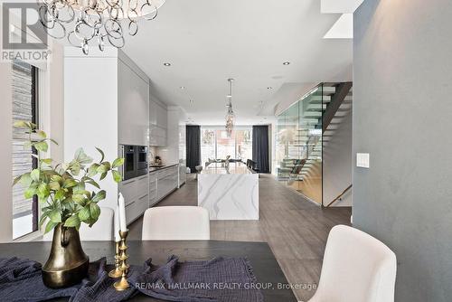 458 Tweedsmuir Avenue, Ottawa, ON - Indoor Photo Showing Dining Room