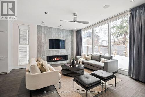 458 Tweedsmuir Avenue, Ottawa, ON - Indoor Photo Showing Living Room With Fireplace