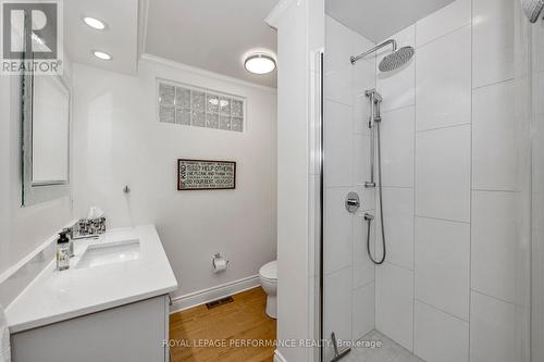 692 Highland Avenue, Ottawa, ON - Indoor Photo Showing Bathroom