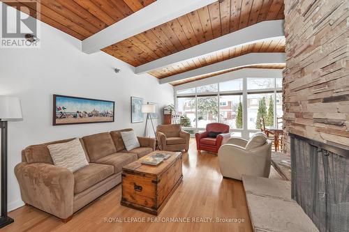 692 Highland Avenue, Ottawa, ON - Indoor Photo Showing Living Room With Fireplace