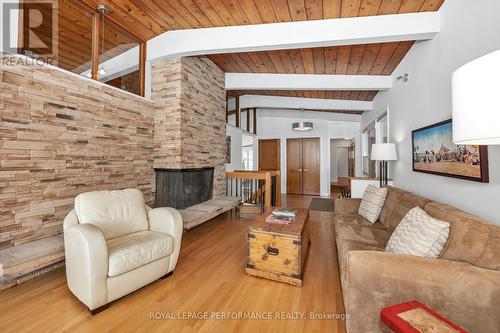 692 Highland Avenue, Ottawa, ON - Indoor Photo Showing Living Room With Fireplace