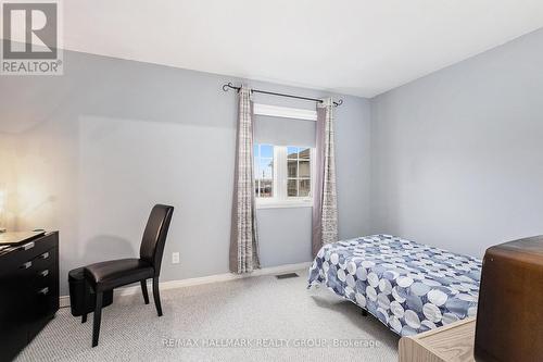 93 Steele Park, Ottawa, ON - Indoor Photo Showing Bedroom