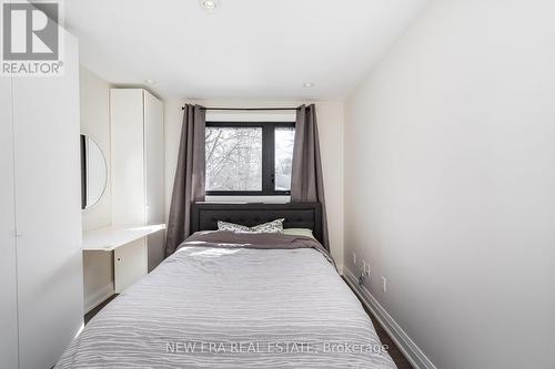 1481 Chasehurst Drive, Mississauga, ON - Indoor Photo Showing Bedroom