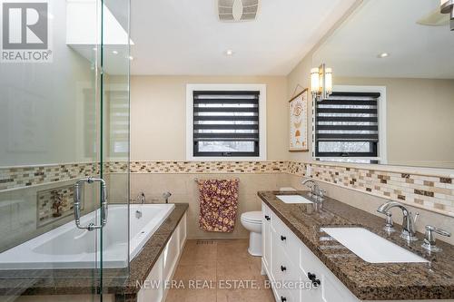 1481 Chasehurst Drive, Mississauga, ON - Indoor Photo Showing Bathroom