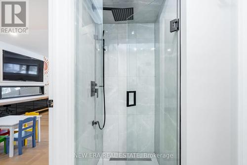 1481 Chasehurst Drive, Mississauga, ON - Indoor Photo Showing Bathroom