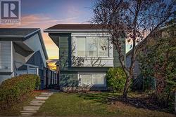 36 Falmere Way NE  Calgary, AB T3J 2Z1