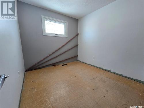 33 4Th Avenue E, Central Butte, SK - Indoor Photo Showing Other Room