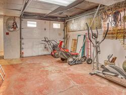 Garage - 