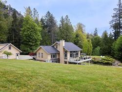 571 Cranberry Rd  Salt Spring, BC V8K 2H2