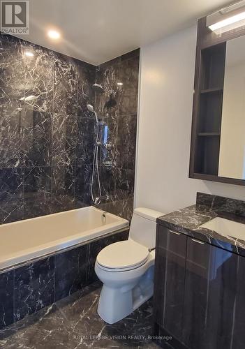 4307 - 115 Blue Jays Way, Toronto, ON - Indoor Photo Showing Bathroom
