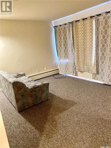 301 - 309 3Rd Avenue W, Assiniboia, SK - Indoor Photo Showing Other Room