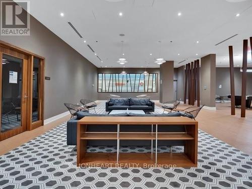 605 - 111 St Clair Avenue W, Toronto, ON - Indoor Photo Showing Other Room