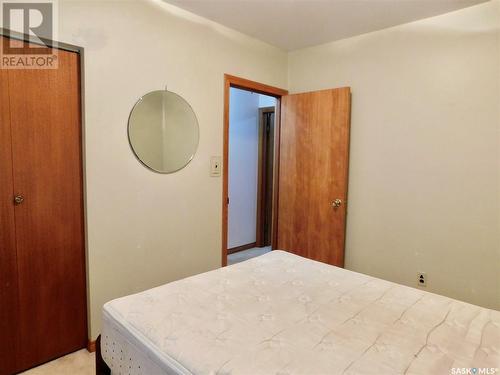 517 3Rd Avenue E, Assiniboia, SK - Indoor Photo Showing Bedroom