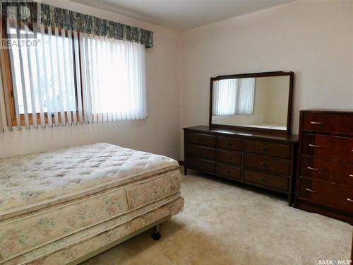 517 3Rd Avenue E, Assiniboia, SK - Indoor Photo Showing Bedroom