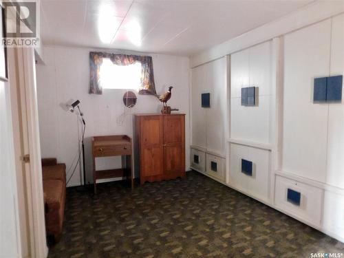 517 3Rd Avenue E, Assiniboia, SK - Indoor