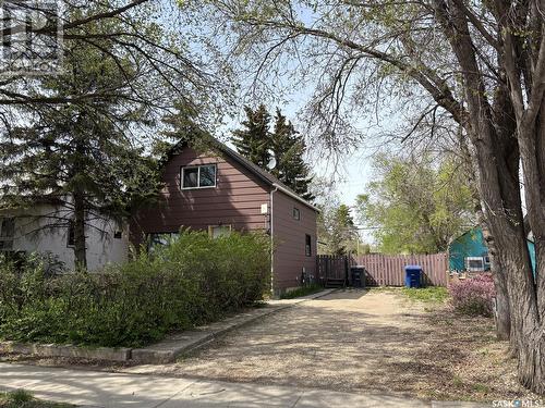 216 3Rd Avenue W, Kindersley, SK - Outdoor