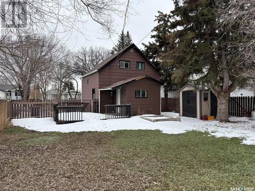 216 3Rd Avenue W, Kindersley, SK - Outdoor